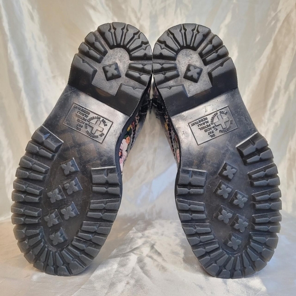 Dr. Martens Jagger Wanderlust floral mid-calf platform leather boots - Picture 6 of 8